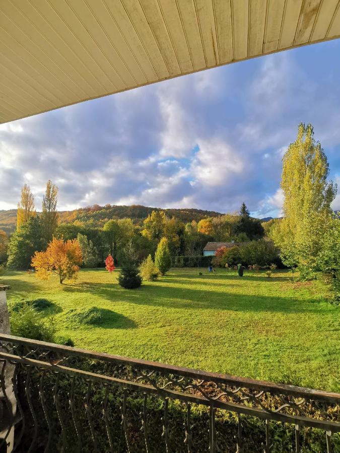 Ferienwohnung Au Pays D'Olmes Lavelanet Exterior foto